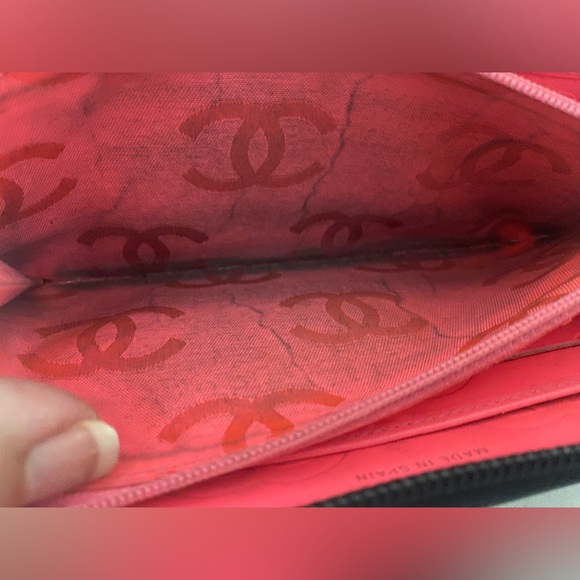 Chanel Cambon Calf Leather Zippy Wallet w/COA - Picture 17 of 17